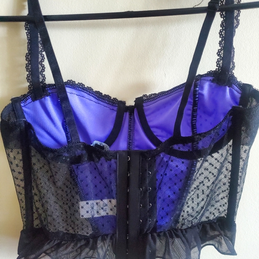 Lace Bustier - Picture 4 of 5